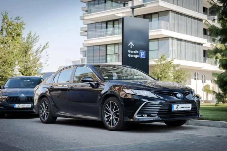 Toyota Camry Hybrid